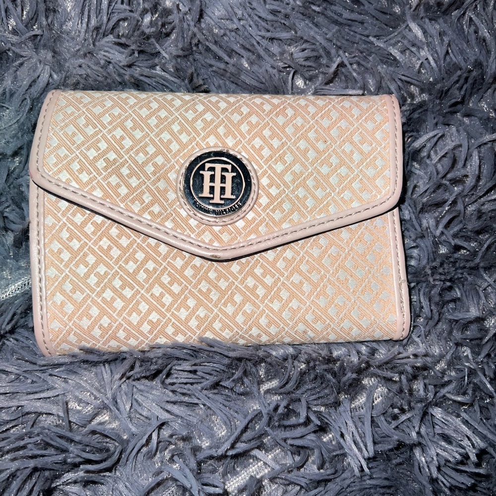 Tommy Hilfiger wallet